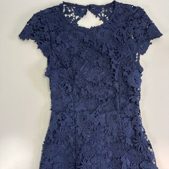 Lulus XS Backless Lace Mini Dress Cap Sleeve Bodycon‎ Lined Navy Blue Cocktail - Picture 3 of 10